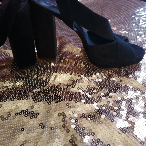 NWOB Black Michael Kors heels - Picture 5 of 8